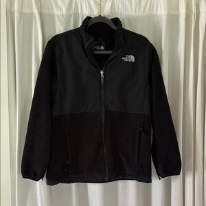 The North Face Woman’s Black Fleece Jacket